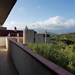Golfo Di شقة بالينورو